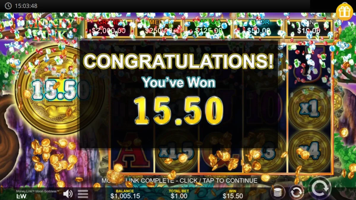 Tampilan layar permainan slot Money Link Moon Goddess dengan gulungan dan simbol bertema Asia.